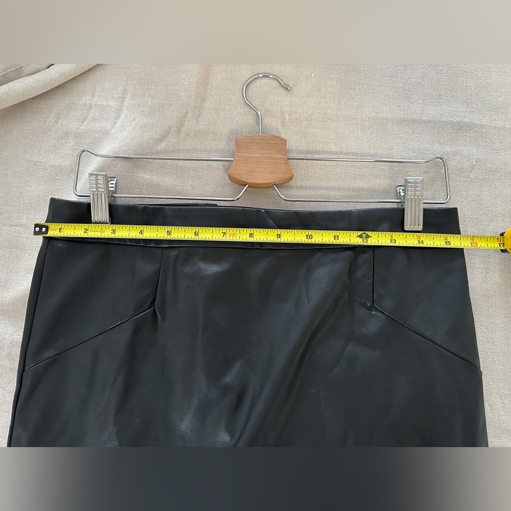 Dynamite - Faux Leather Pencil Skirt - Black - Size: Medium - Picture 7 of 10